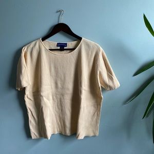 Ribbed creamy yellow tee. Perfect over sized lounge tee 🌼